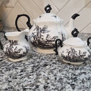 Black and White Rooster Pattern Porcelain Teapot Set -Aux Au Providence